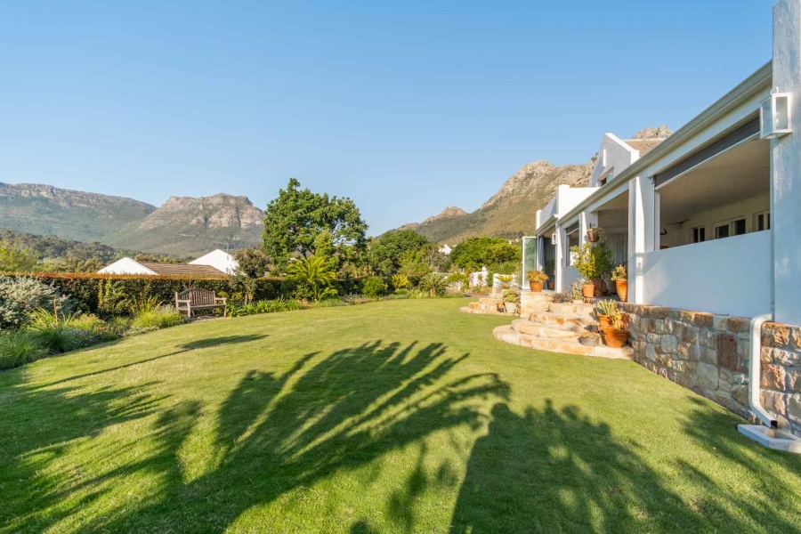 4 Bedroom Property for Sale in Oakhurst Estate Western Cape